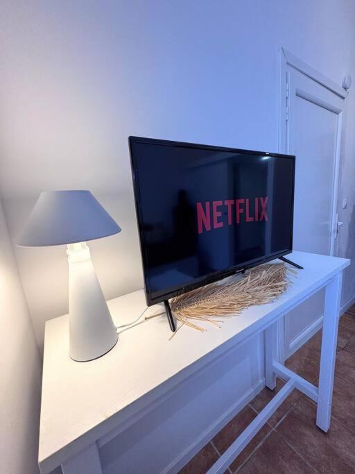 Twinsroom1 Wifi 2pers Acces 24sur7 Apartment Etampes