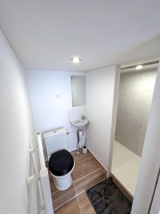 Apartment Twinsroom1 Wifi 2pers Acces 24sur7 Etampes